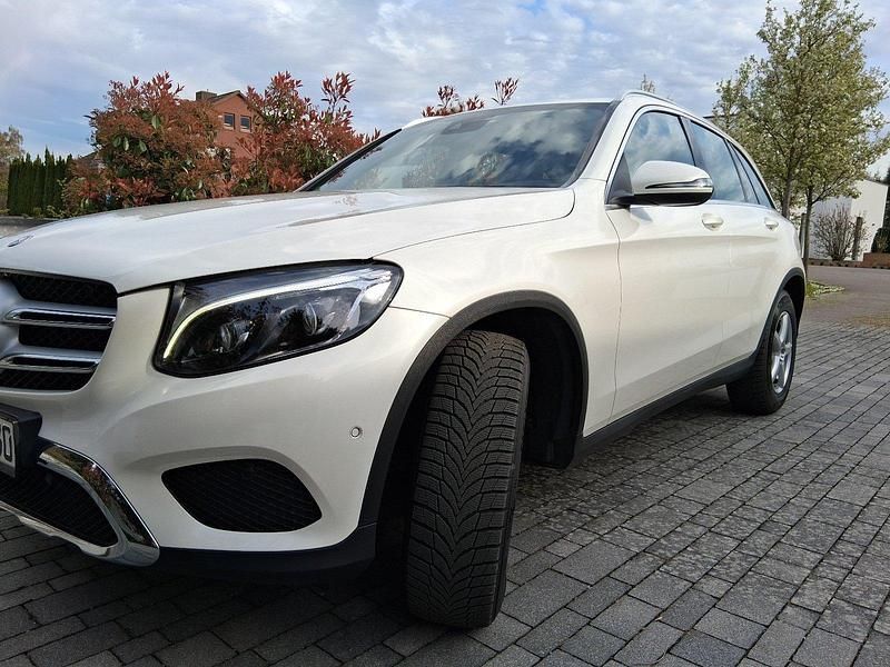 Gebraucht Mercedes GLC220 170 PS (125 kW) 2015 Andere farben SUV