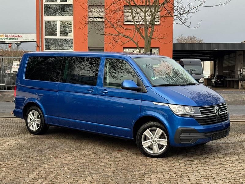 Blau Gebraucht 2020 VW Caravelle Comfortline Van / Kleinbus | 38.400 € - Bild 1/4