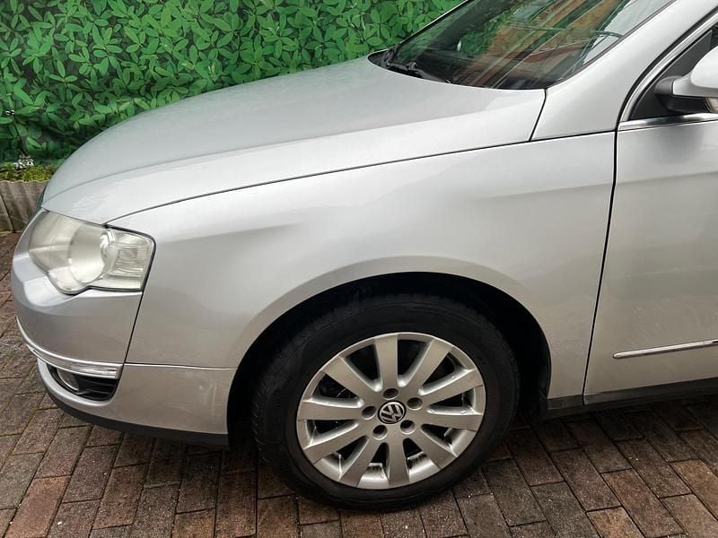 Gebraucht VW Passat 116 PS (85 kW) 2007 Grau Limousine