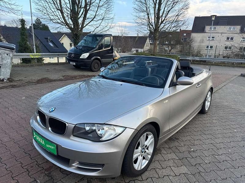 Gebraucht BMW 118 Cabriolet 143 PS (105 kW) 2008 Kaschmirsilber metallic Cabrio