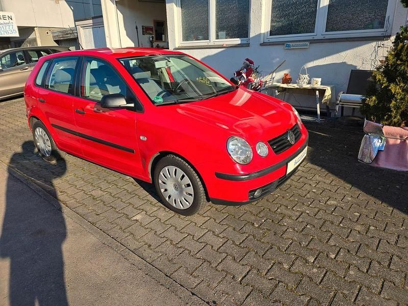 Rot Gebraucht 2002 VW Polo Basis Limousine | 2.298 € (Etwas zu teuer) - Bild 1/4