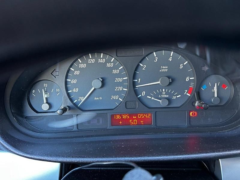 Gebraucht BMW 318 Cabriolet 143 PS (105 kW) 2004 Blau Cabrio