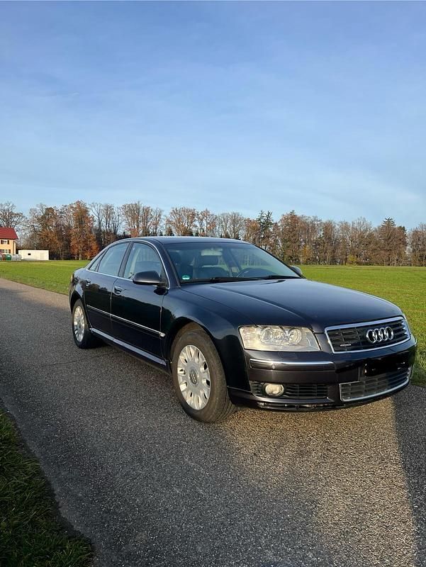 Grau Gebraucht 2005 Audi A8 Basis Limousine | 3.300 € (Guter Preis) - Bild 1/4