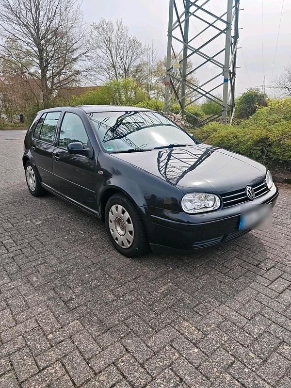 Gebraucht VW Golf IV 90 PS (66 kW) 2000 Schwarz Kleinwagen