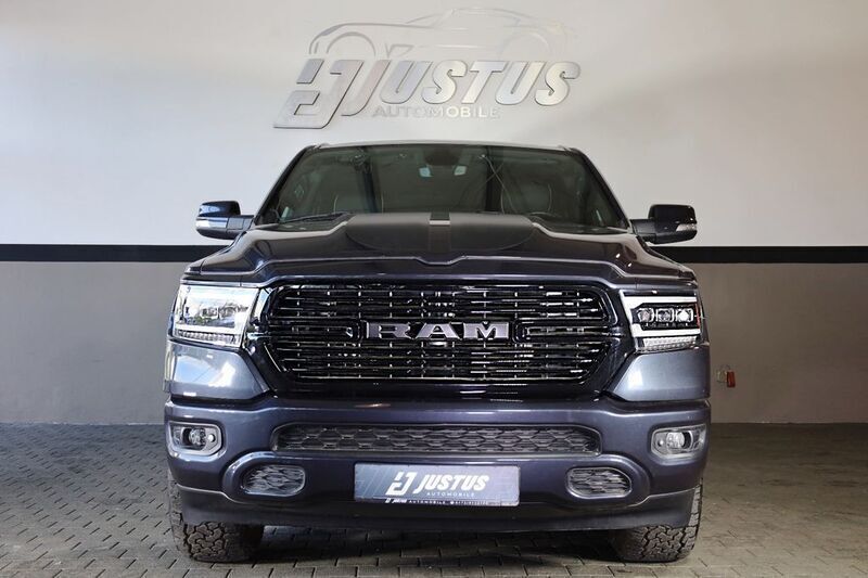 Gebraucht Dodge Ram 401 PS (294 kW) 2021 Maximum steel metallic clearco Pickup