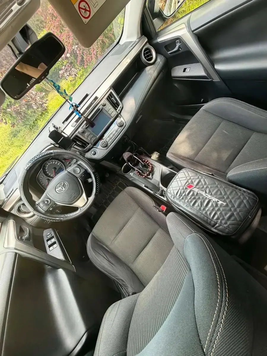 Gebraucht Toyota RAV4 150 PS (110 kW) 2015 Grau SUV