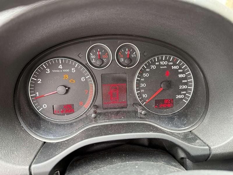 Gebraucht Audi A3 Ambition 150 PS (110 kW) 2004 Silber Kleinwagen