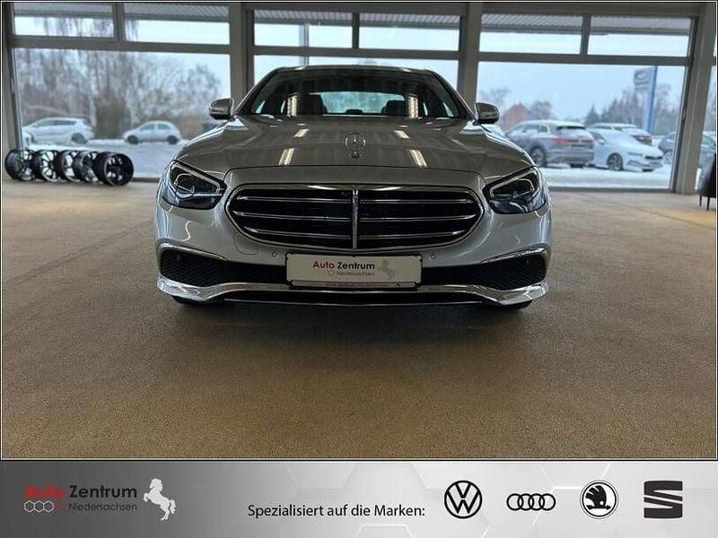 Gebraucht Mercedes E400 330 PS (242 kW) 2022 Silber Limousine