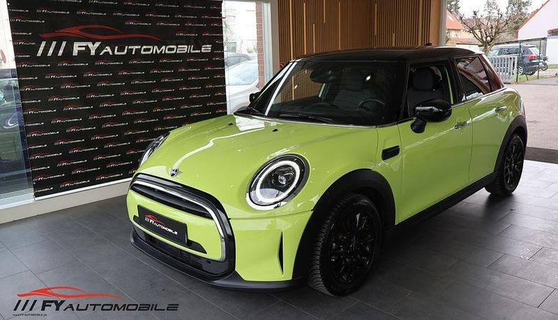 Gebraucht Mini Cooper Classic 136 PS (100 kW) 2023 Gelb Kleinwagen