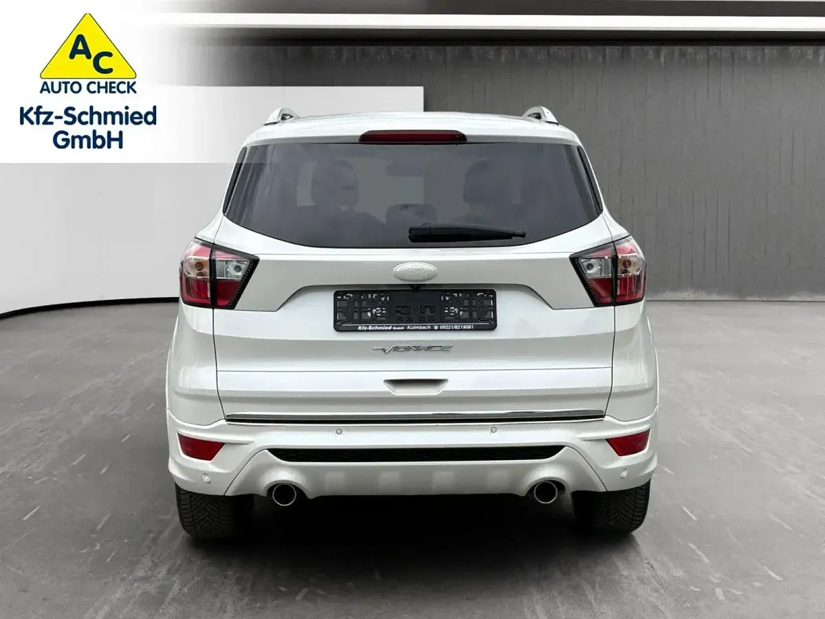 Gebraucht Ford Kuga Vignale 179 PS (131 kW) 2017 Weiß SUV