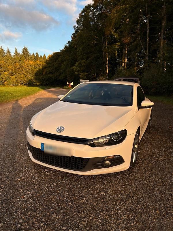 Weiß Gebraucht 2009 VW Scirocco Coupé | 5.499 € (Superpreis) - Bild 1/4