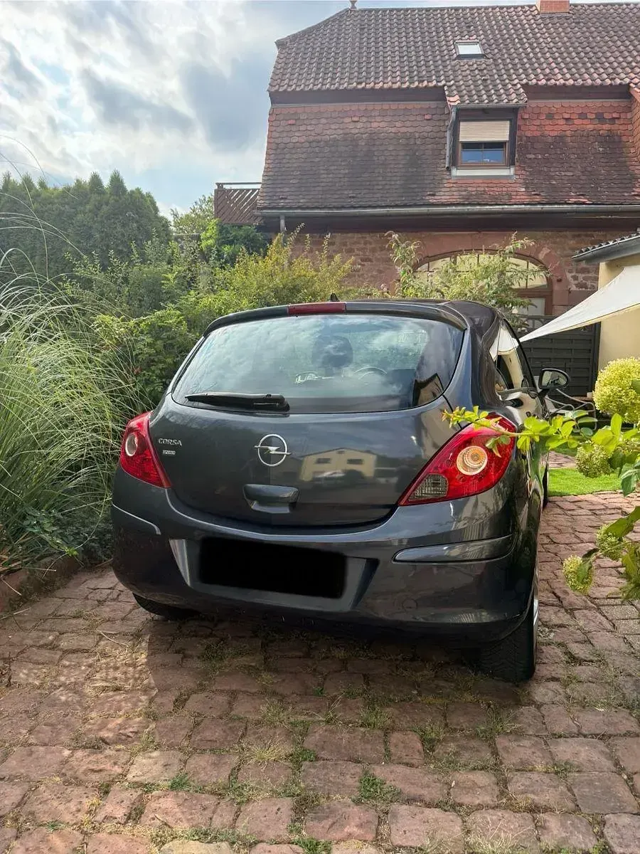 Gebraucht Opel Corsa 90 PS (66 kW) 2009 Grau Kleinwagen