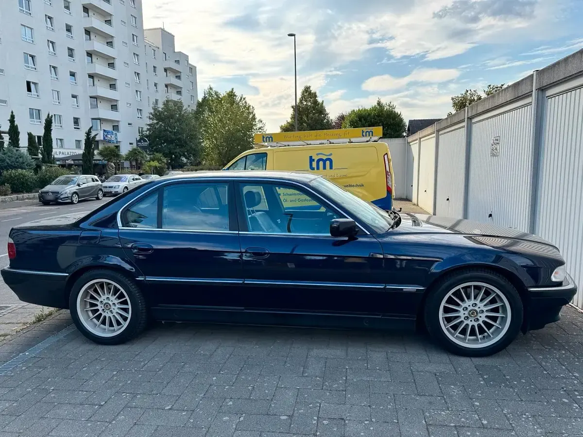 Gebraucht BMW 728 192 PS (141 kW) 1998 Blau Limousine