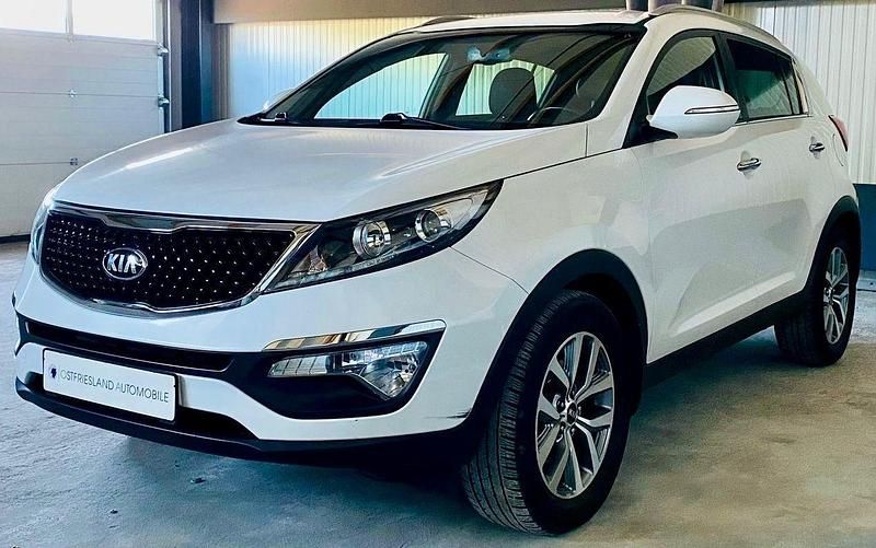 Gebraucht Kia Sportage Attract 116 PS (85 kW) 2016 Weiß SUV