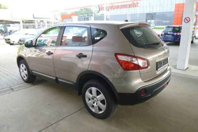 Gebraucht Nissan Qashqai Visia 117 PS (86 kW) 2012 Andere farbe metallic SUV