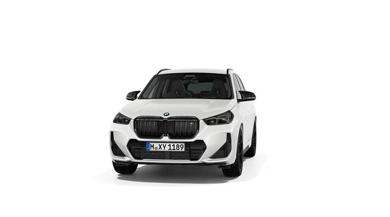 Weiß Gebraucht 2025 BMW X1 Luxury Line SUV | 57.410 € (Teuer) - Bild 1/4