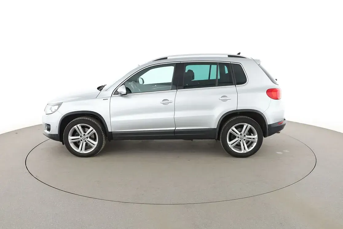 Gebraucht VW Tiguan LOUNGE 150 PS (110 kW) 2016 Grau SUV