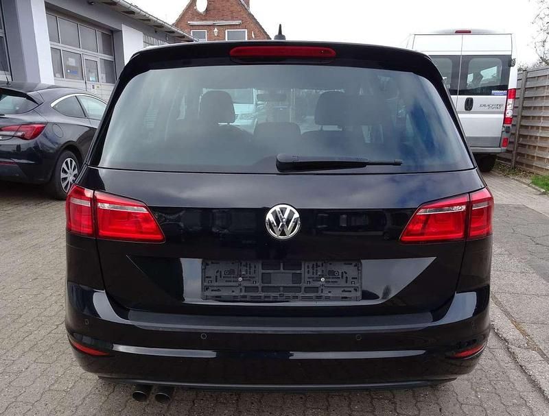 Gebraucht VW Golf Sportsvan Sound 150 PS (110 kW) 2017 Schwarz Van / Kleinbus
