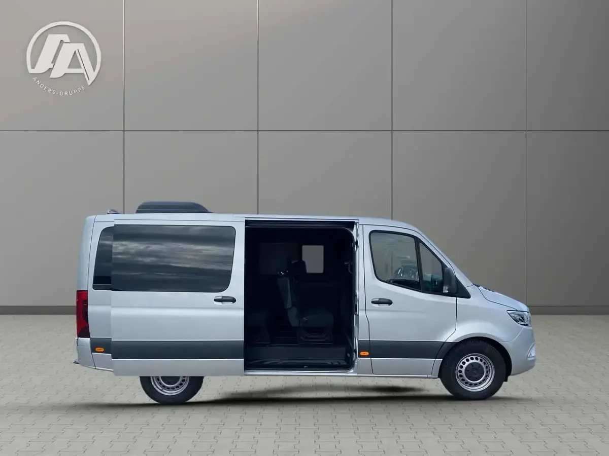 Gebraucht Mercedes Sprinter 190 PS (139 kW) 2021 Iridiumsilber Van