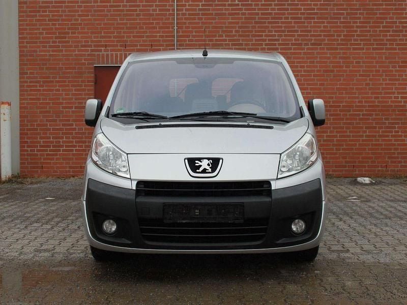 Gebraucht Peugeot Expert 136 PS (100 kW) 2007 Grau Van