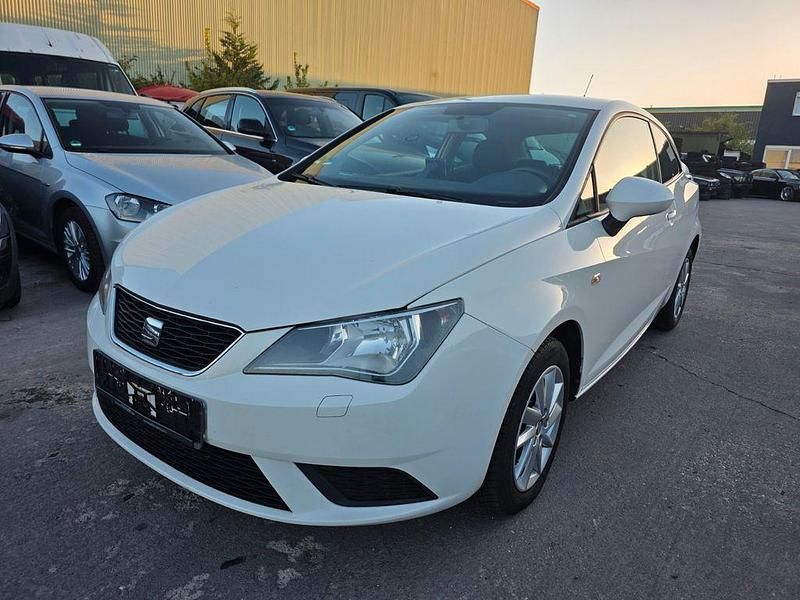 Weiß Gebraucht 2014 Seat Ibiza SC Style Kleinwagen | 4.499 € (Fairer Preis) - Bild 1/4