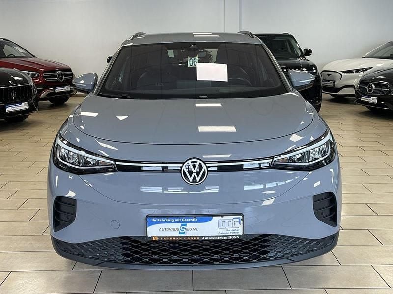 Gebraucht VW ID.4 Pro Performance 150 kW (204 PS) 2023 Mondsteingrau SUV