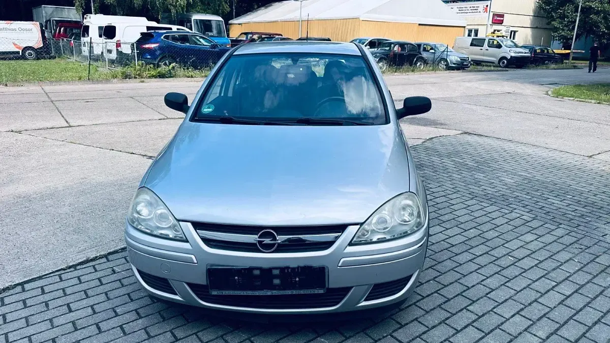 Gebraucht Opel Corsa 80 PS (58 kW) 2005 Silber Kleinwagen