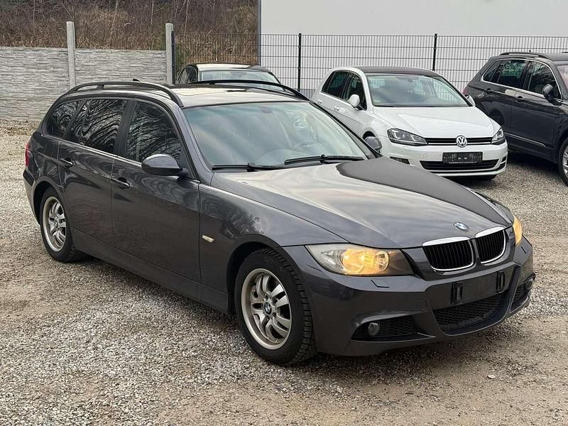 Gebraucht BMW 320 150 PS (110 kW) 2006 Sparkling graphite metallic Kombi