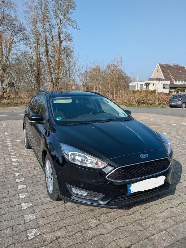 Gebraucht Ford Focus Business Edition 125 PS (91 kW) 2017 Schwarz Kombi