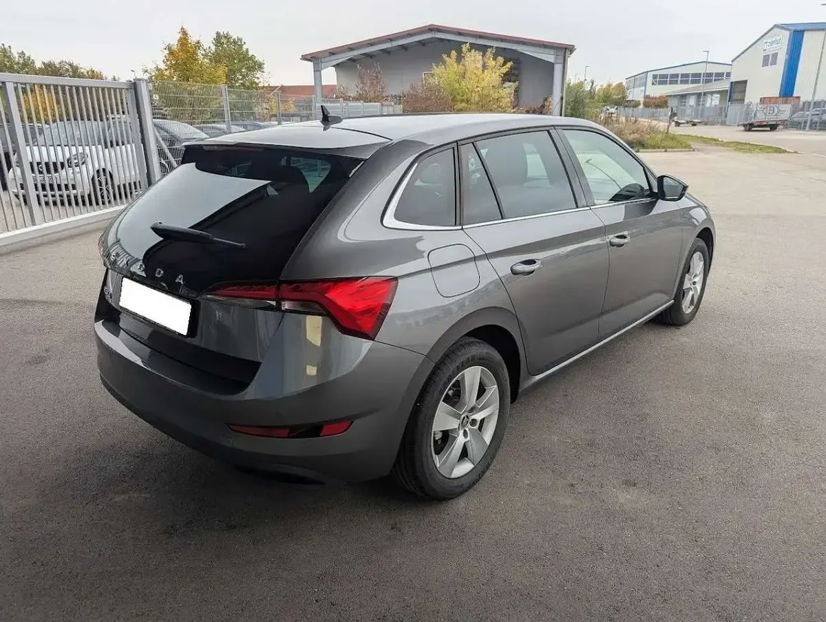 Gebraucht Skoda Scala Style 110 PS (80 kW) 2023 Grau Kleinwagen