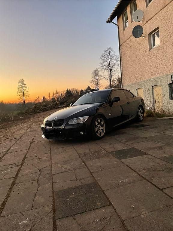 Gebraucht BMW 320 Cabriolet Performance 184 PS (135 kW) 2012 Schwarz Cabrio