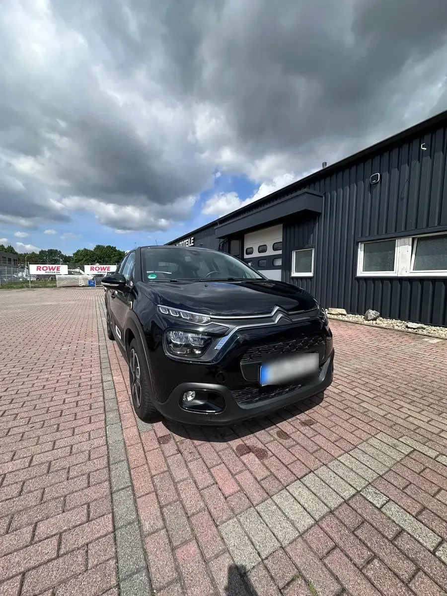 Używany Citroën C3 82 KM (60 kW) 2021 Czarny Hatchback