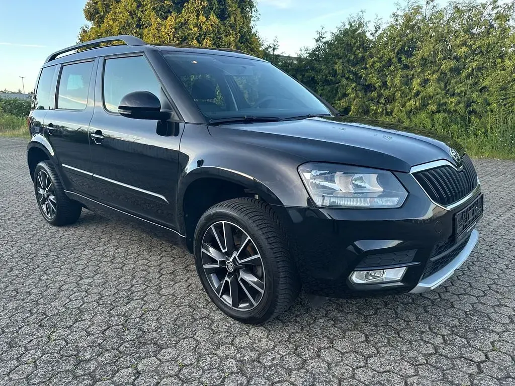 Gebraucht Skoda Yeti Active 110 PS (80 kW) 2015 Schwarzmagic perleffekt SUV