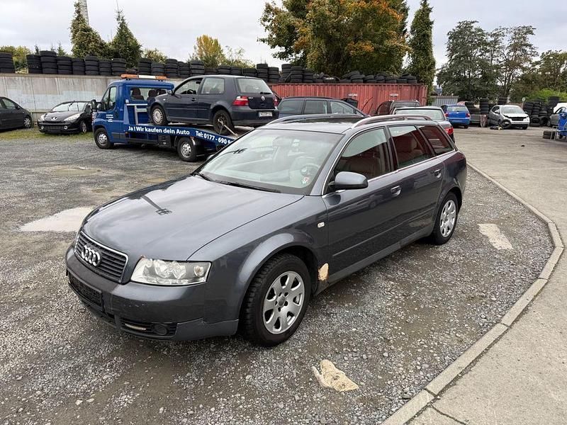 Gebraucht 2002 Audi A4 Limousine | 750 € (Superpreis) - Bild 1/4