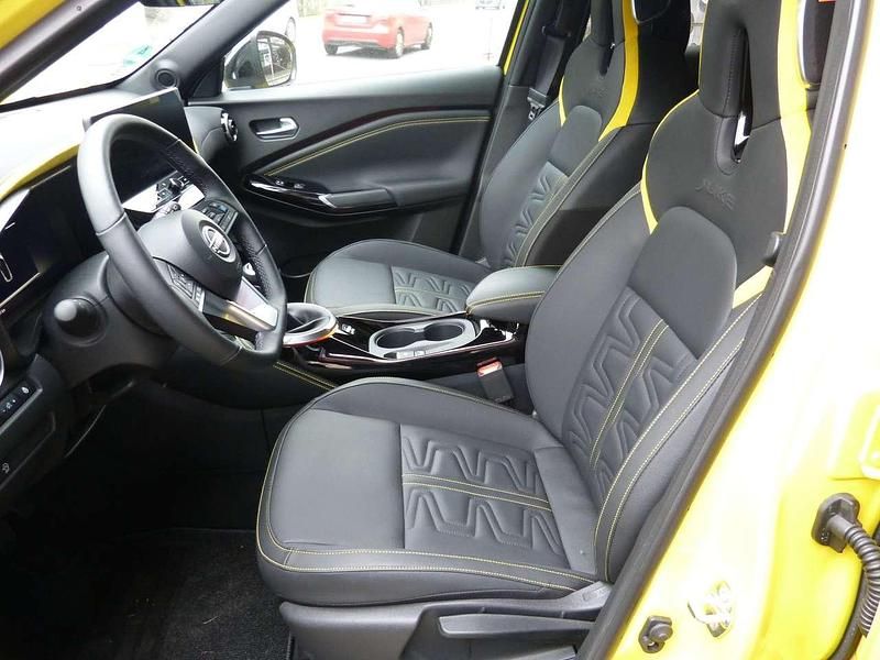 Gebraucht Nissan Juke 114 PS (83 kW) 2024 Yellow/black SUV