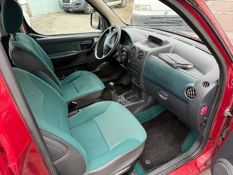 Gebraucht Citroën Berlingo 75 PS (55 kW) 2004 Rot Van / Kleinbus