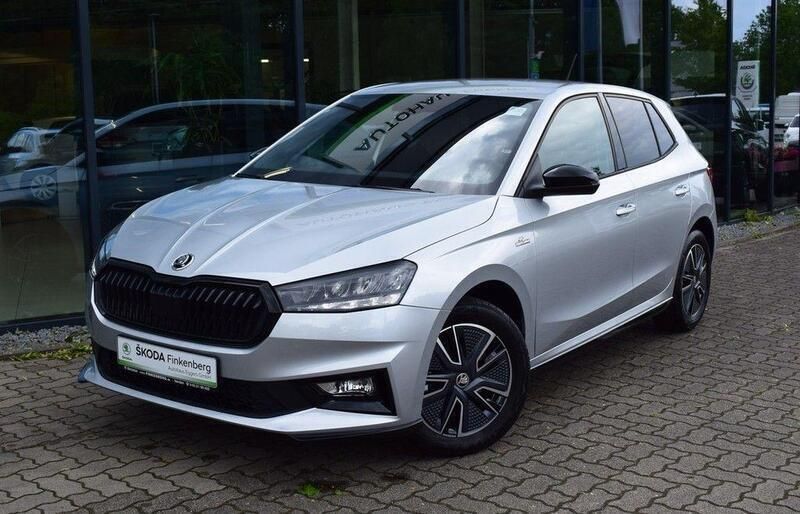 Silber Gebraucht 2023 Skoda Fabia Monte Carlo Limousine | 19.680 € (Fairer Preis) - Bild 1/4