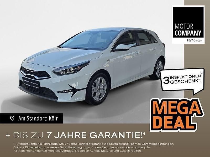 (wd) cararraweiss Gebraucht 2024 Kia Ceed Vision Limousine | 18.470 € (Fairer Preis) - Bild 1/4