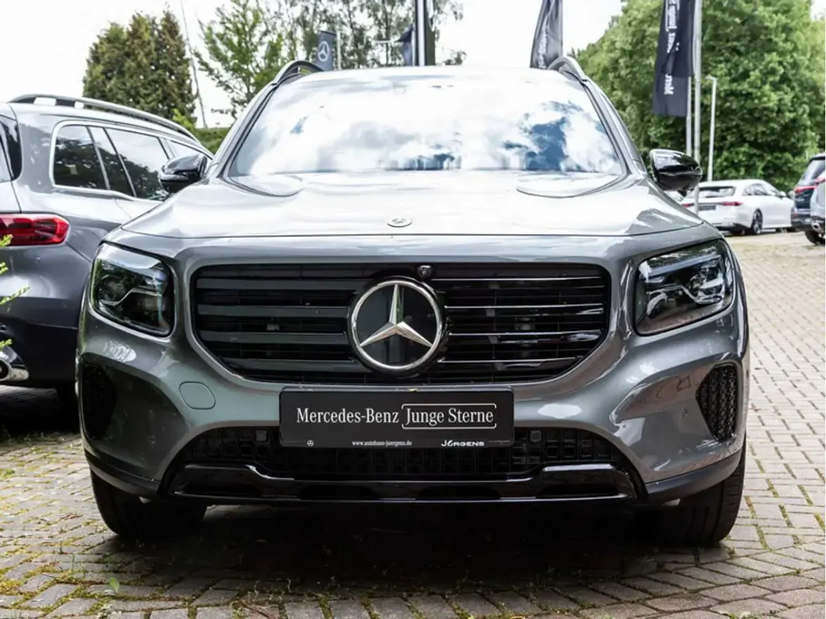 Gebraucht Mercedes GLB250 Progressive 224 PS (164 kW) 2025 Grau mountaingrau metallic SUV