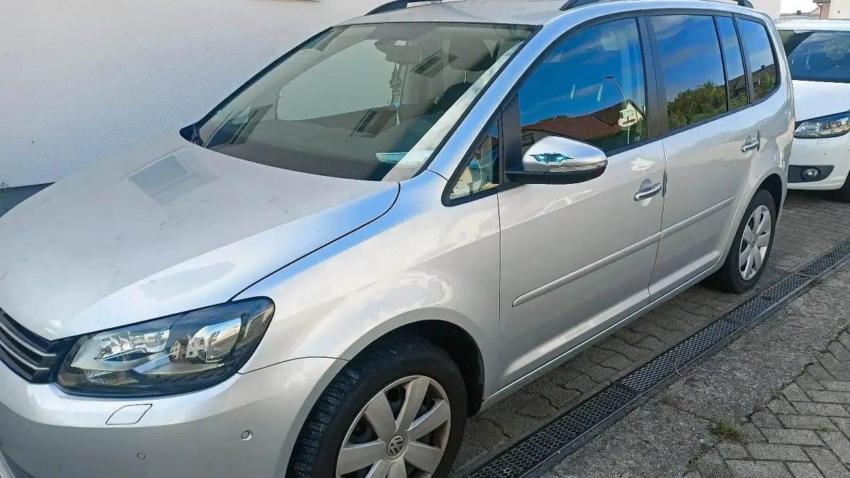 Gebraucht VW Touran 105 PS (77 kW) 2012 Grau Van / Kleinbus