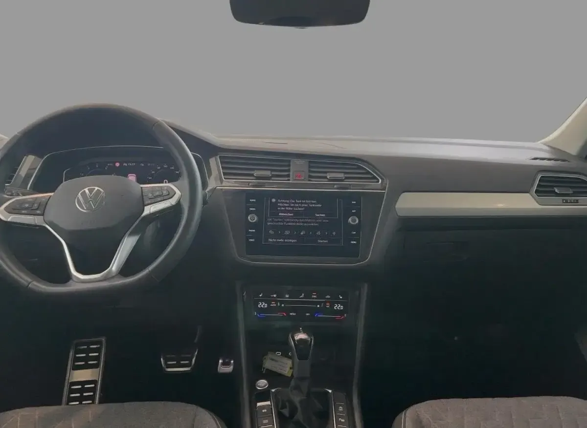Gebraucht VW Tiguan Allspace 150 PS (110 kW) 2023 Schwarz SUV