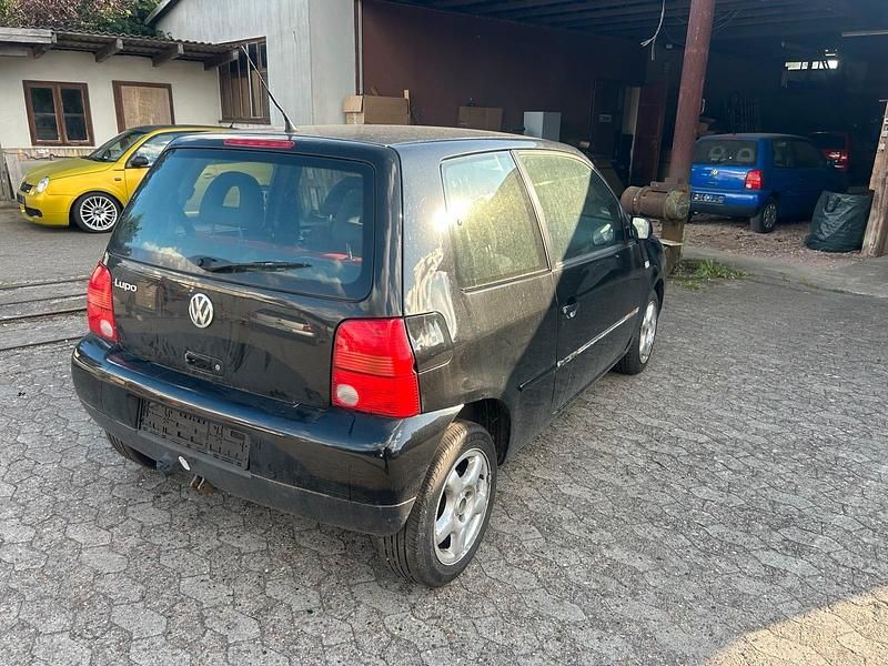 Gebraucht VW Lupo 50 PS (36 kW) 2001 Schwarz Kleinwagen