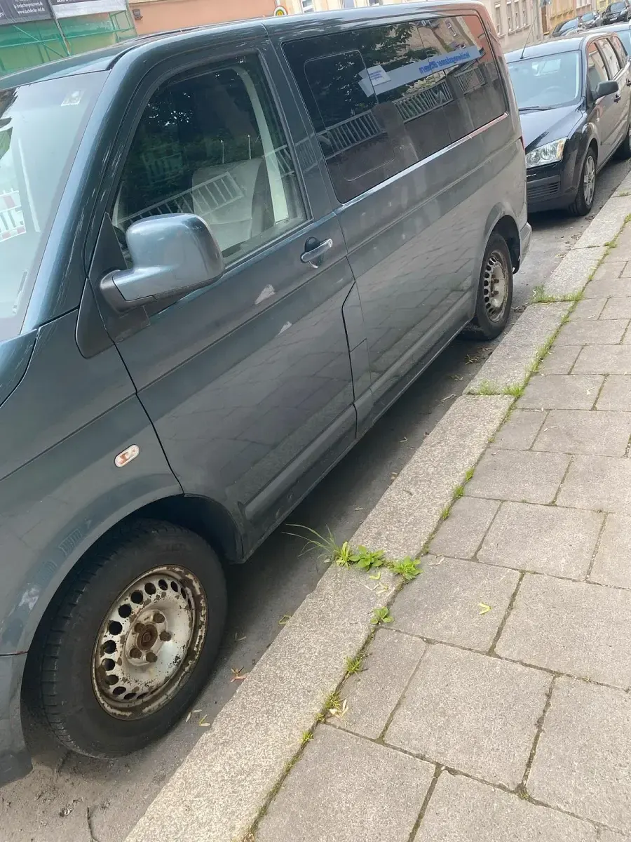 Gebraucht VW Multivan 174 PS (127 kW) 2009 Grau Van / Kleinbus
