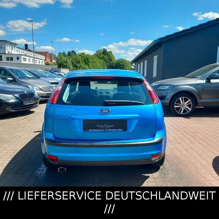 Gebraucht Ford Focus Titanium 116 PS (85 kW) 2005 Blau Limousine