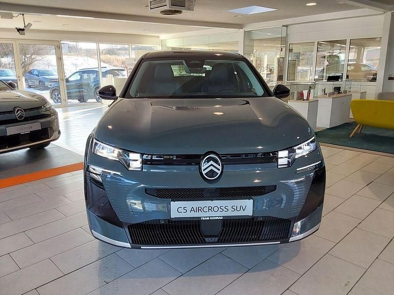 Neu Citroën C5 145 PS (106 kW) 2026 Grün SUV