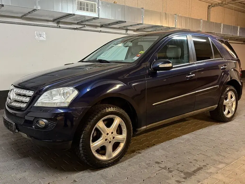 Gebraucht Mercedes ML420 Sport 306 PS (225 kW) 2008 Blau SUV