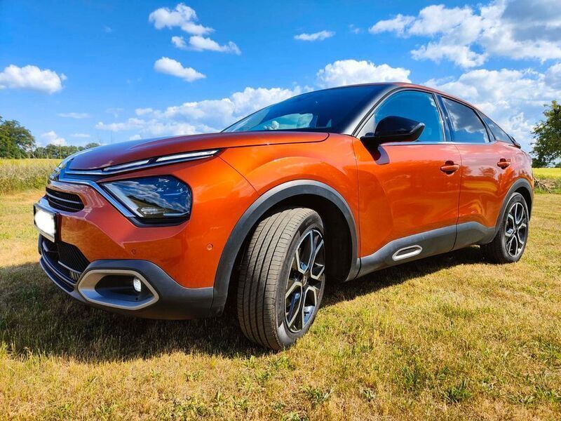 Orange Gebraucht 2021 Citroën e-C4 Shine Limousine | 17.300 € (Fairer Preis) - Bild 1/4