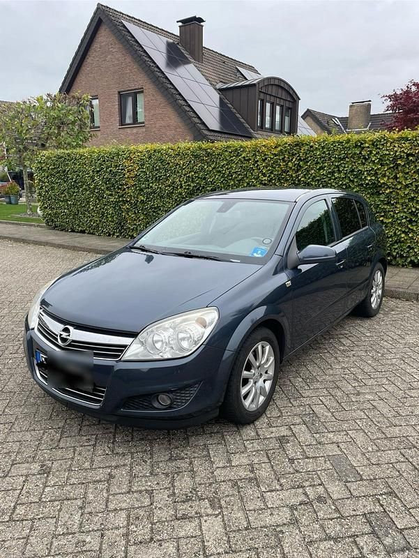 Blau Gebraucht 2008 Opel Astra Kleinwagen | 2.100 € (Fairer Preis) - Bild 1/4