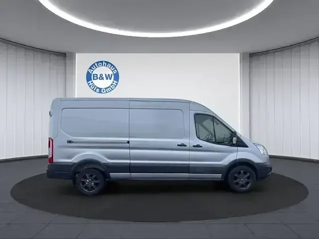 Gebraucht Ford Transit Trend 155 PS (114 kW) 2016 Polarsilber metallic Van / Kleinbus