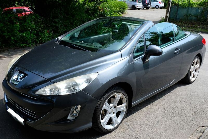 Grau Gebraucht 2010 Peugeot 308 CC Premium Cabrio | 5.200 € (Fairer Preis) - Bild 1/4